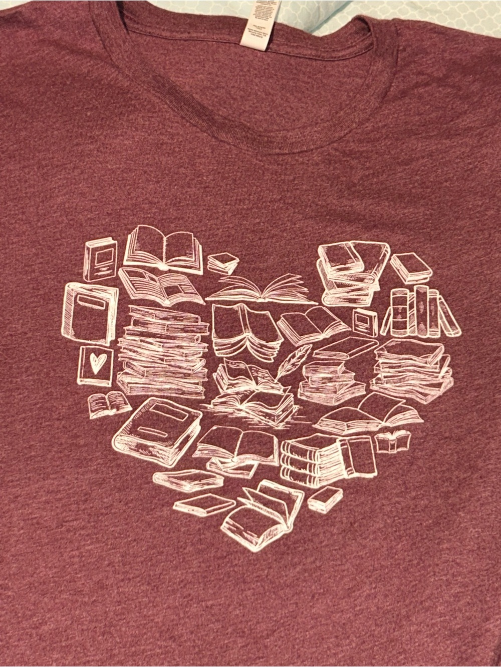 Set of 2 Women’s Short Sleeve tee shirts - Picture 2 of 5